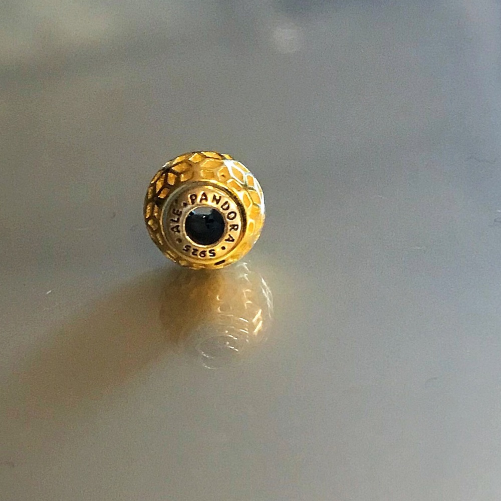Pandora ESSENCE Intuition charm 14k gold